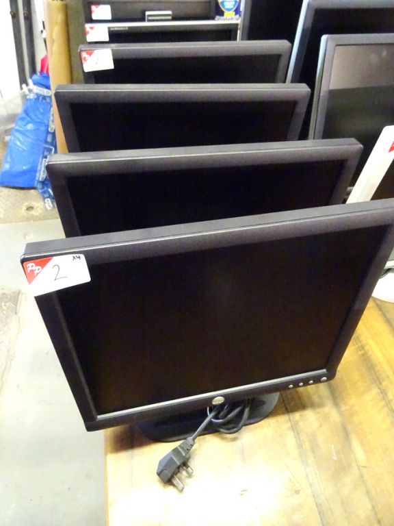 4x Dell 17" LCD VGA monitors - Lot located at: DK...