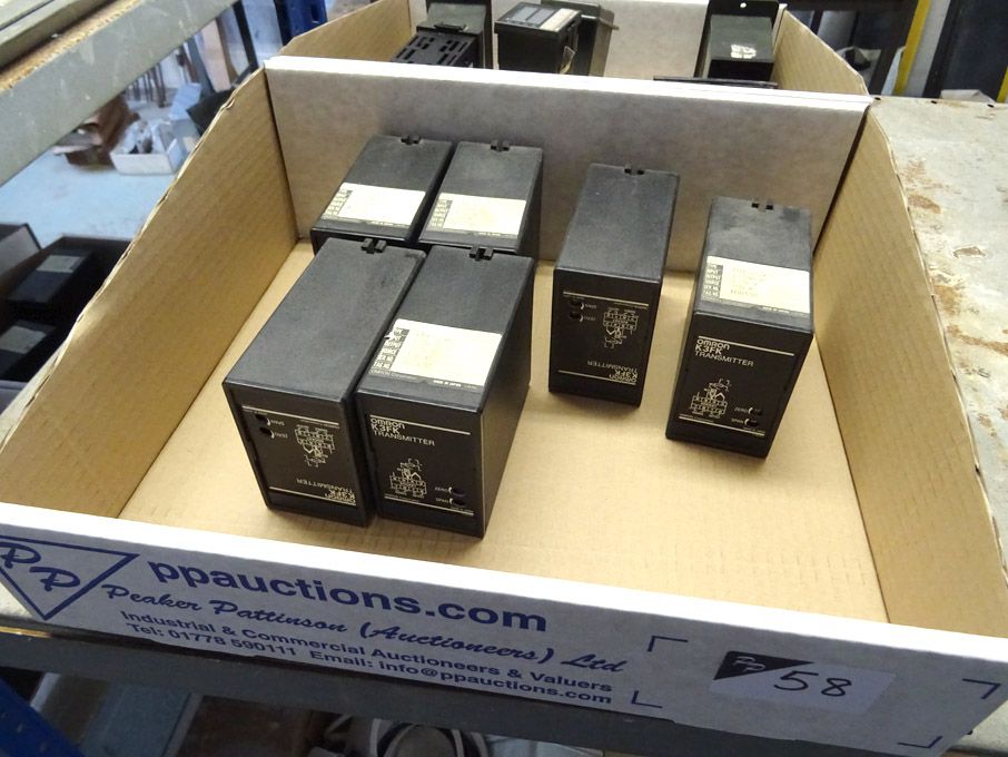 6x Omron K3FK-VS-24-C transmitters - Lot located a...