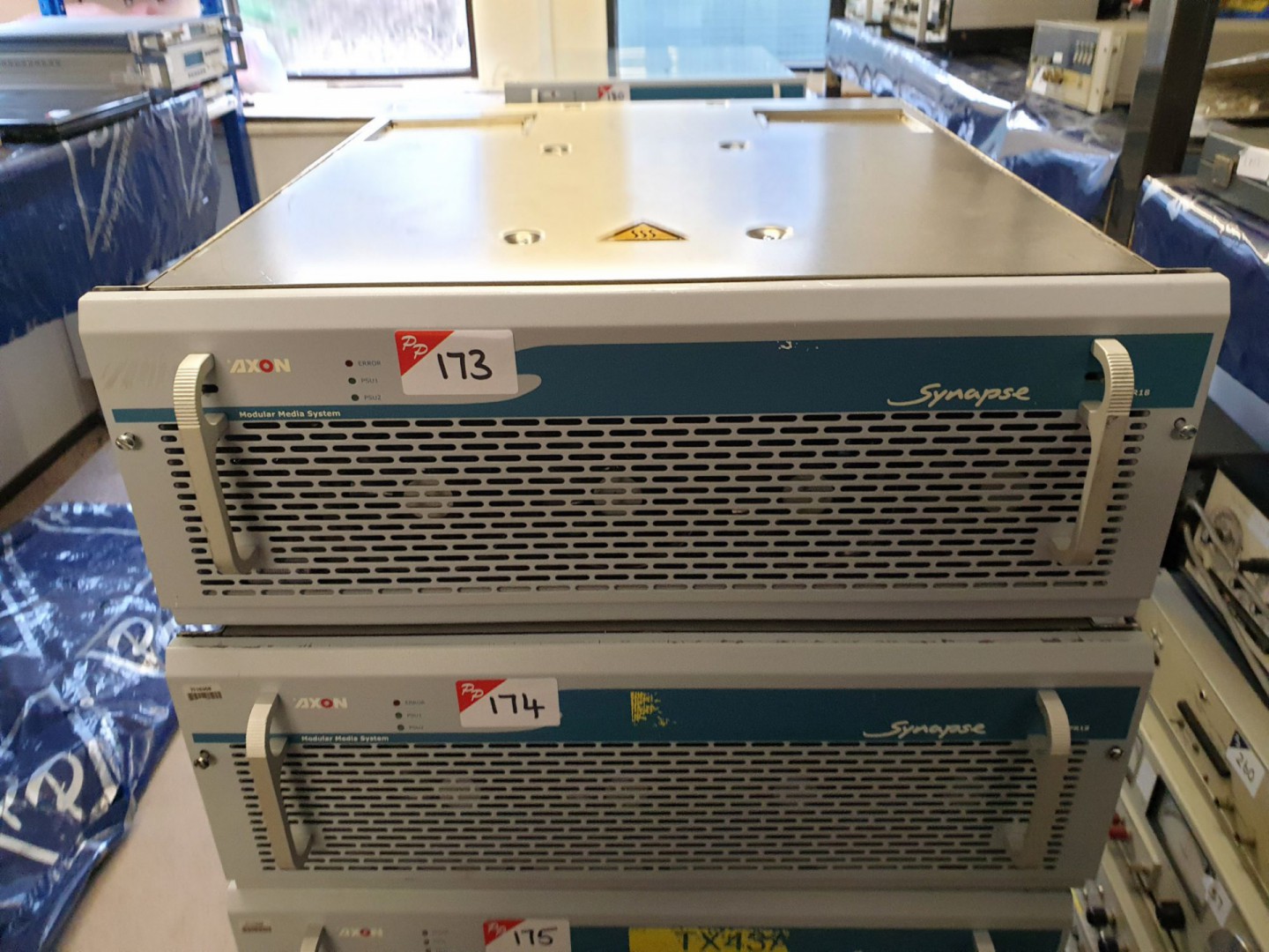Axon Synapse SFR18 modular media chassis inc: 12x...