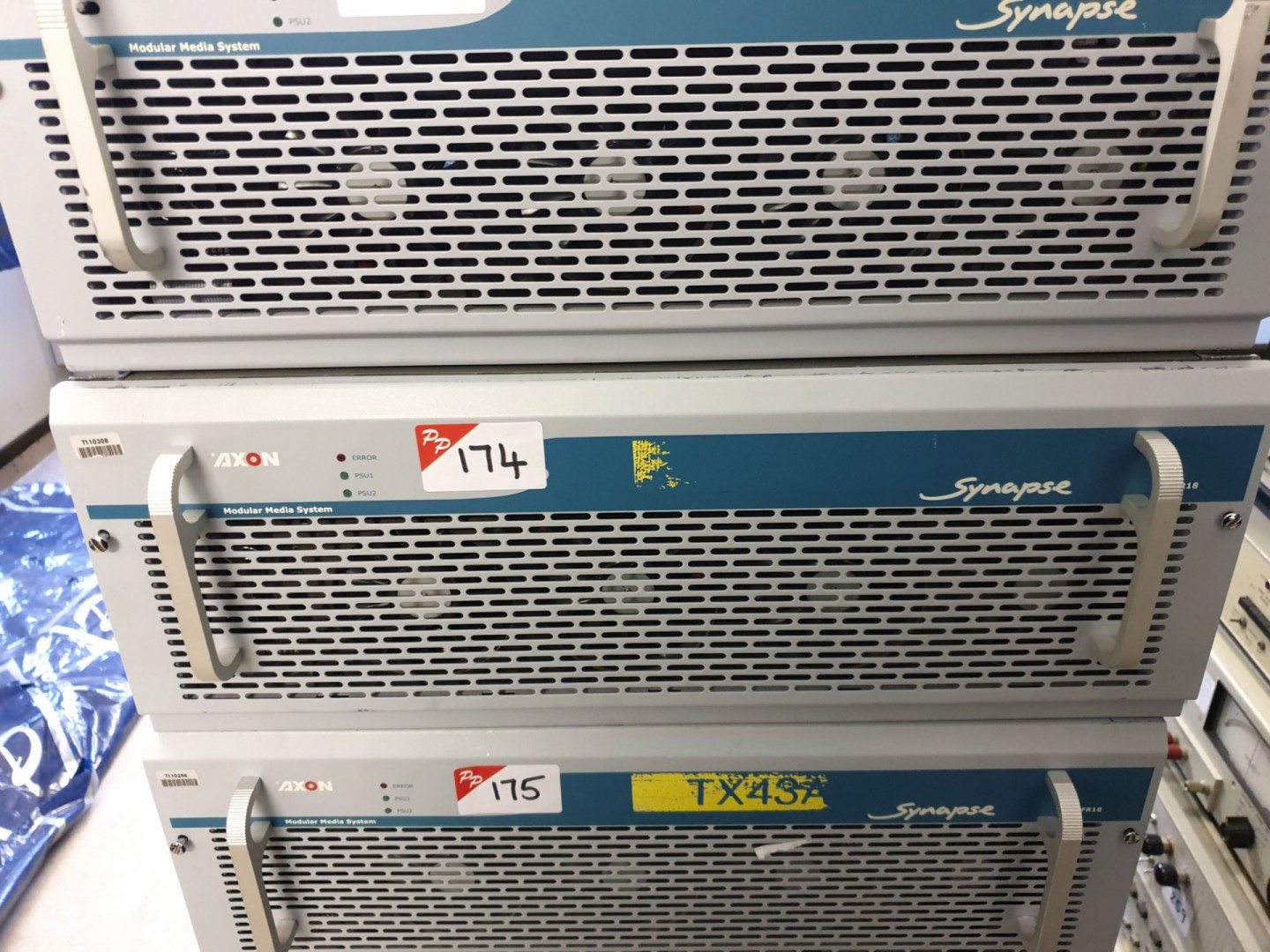 Axon Synapse SFR18 modular media chassis inc: 12x...