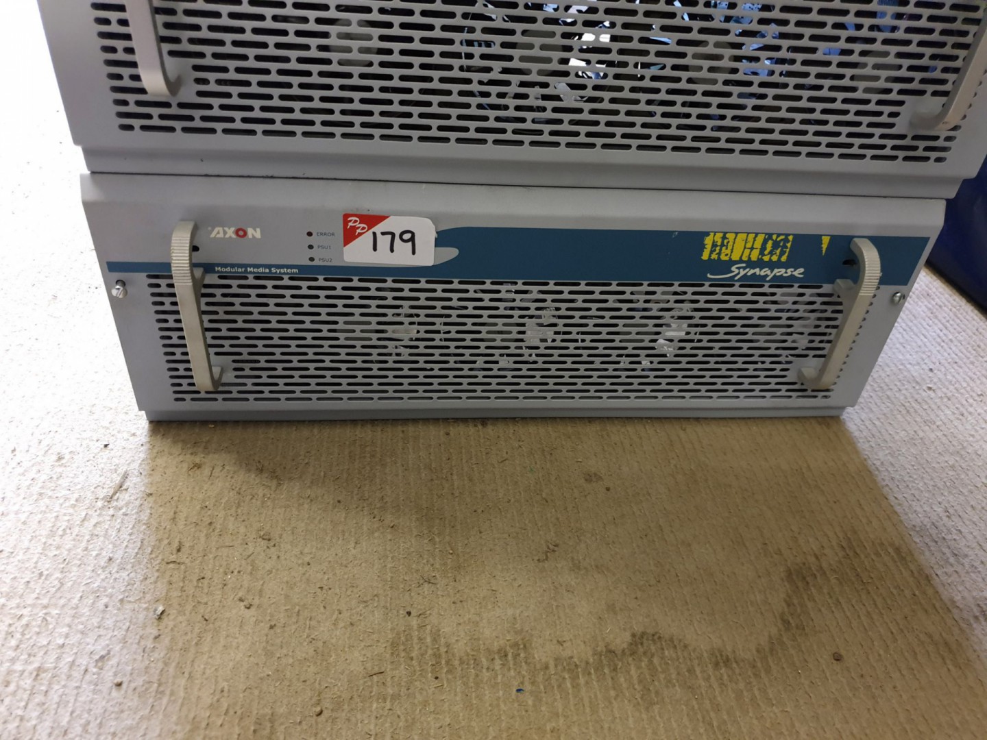 Axon Synapse SFR18 modular media chassis inc: 2x H...