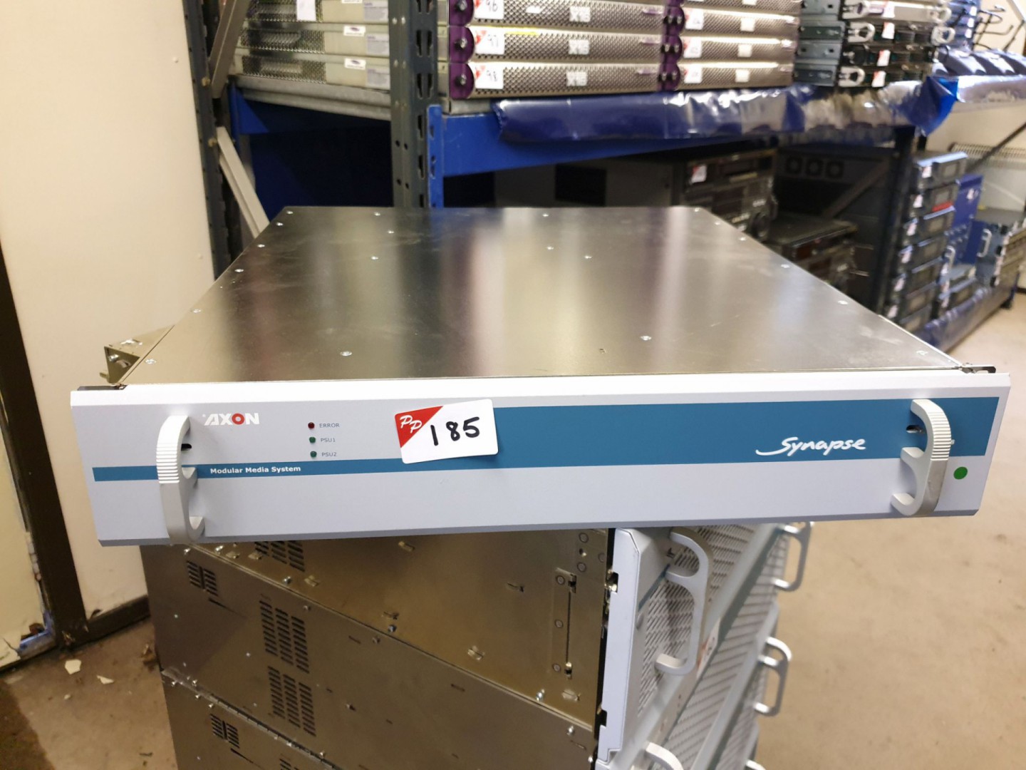 Axon Synapse SFR08 modular media chassis inc: 2x H...