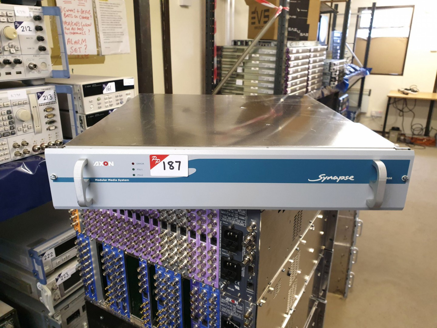 Axon Synapse SFR80 modular media chassis inc: 2x C...