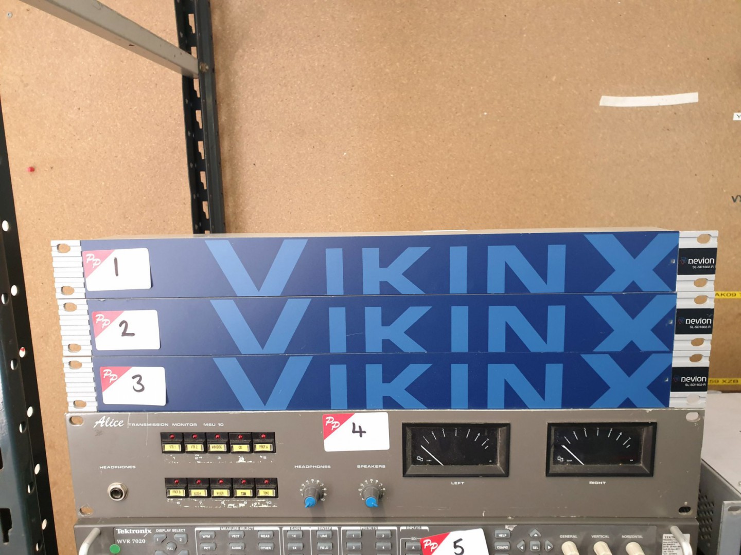 Nevion SL-SD1602-R Vikin X 3G/HD/SD-SDI video rout...