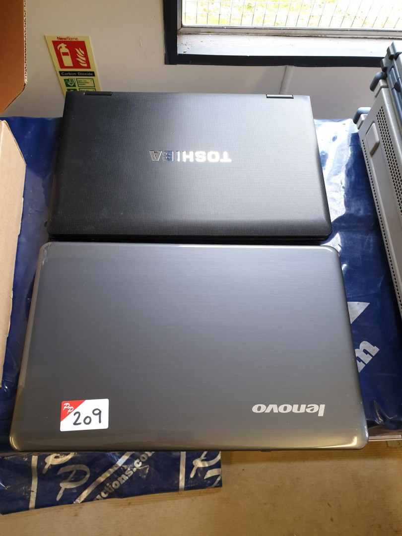 Lenovo G550 Windows 7 Pro laptop (no PSU) (2010),...