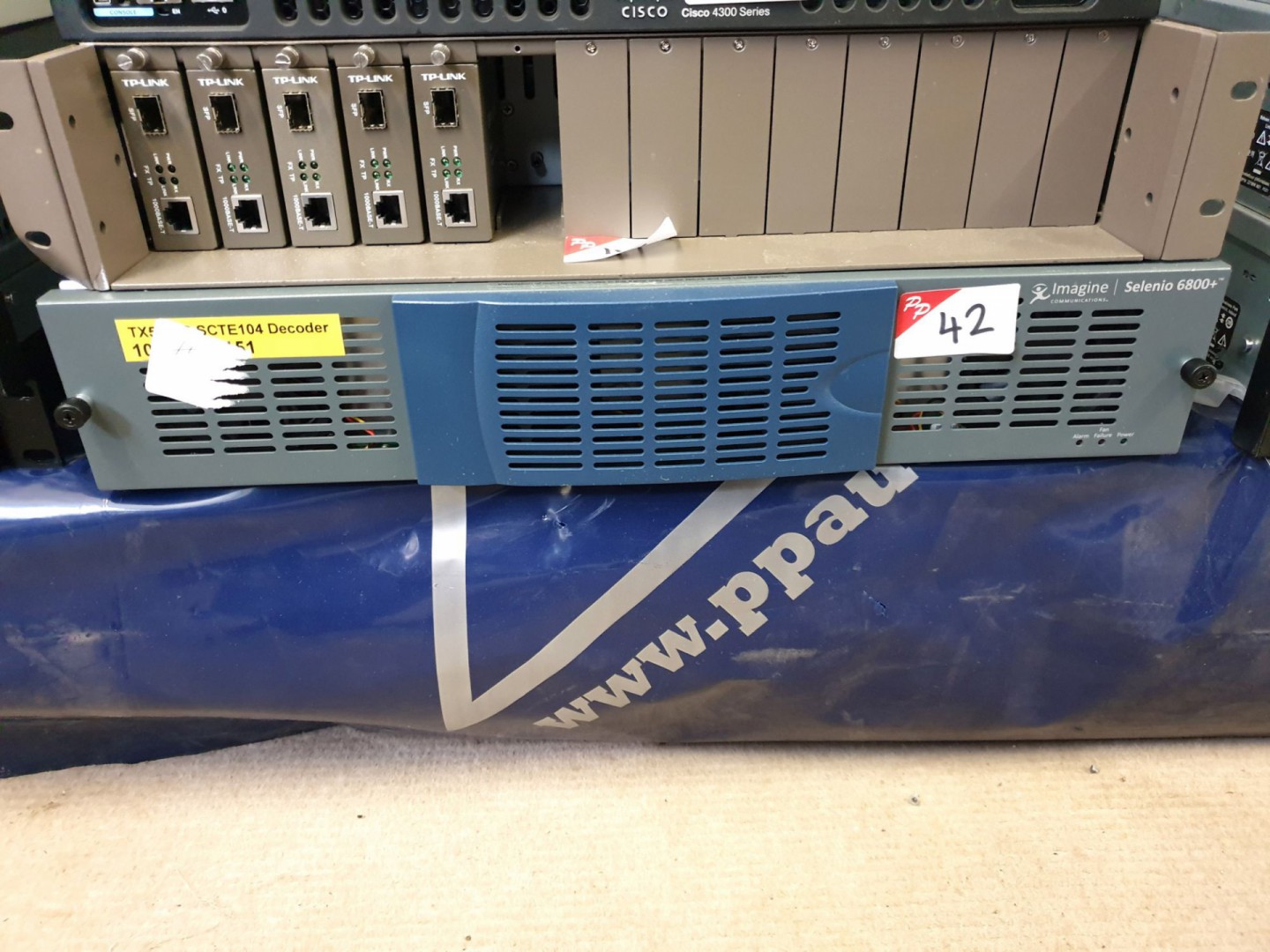Imagine Selenio 6800+ modular frame with DMDP-6802...