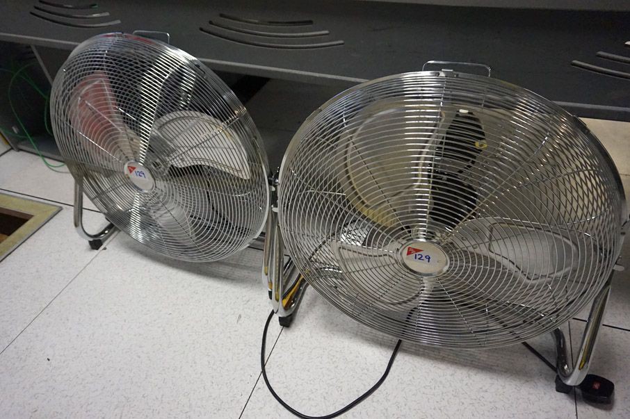 2x Pro-Elec HG00663 20" floor type fans, 240v