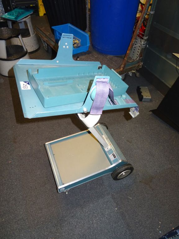 Tektronix 200C Scope Mobile Trolley