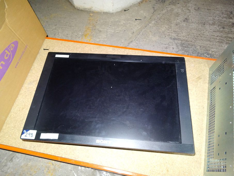 Sony LMD-2450W LCD monitor