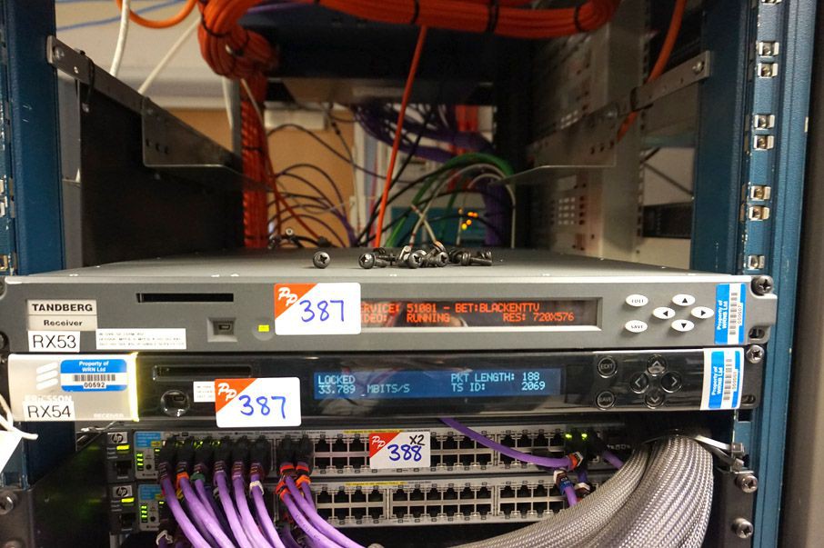 2x HP Procurve 291091-48G-POEX switch