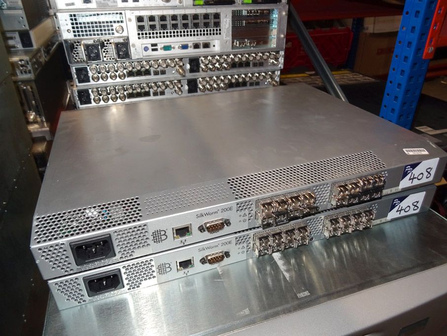 2x Silkworm 200E fibre channel switches