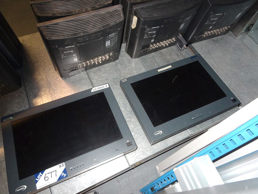 2x Vutrix VX1-HD monitors
