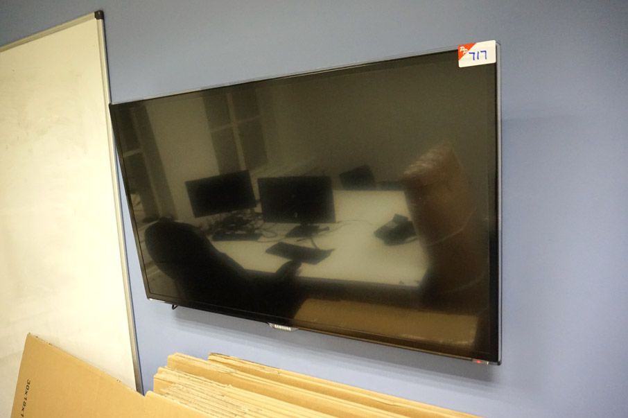Samsung 37" LCD TV