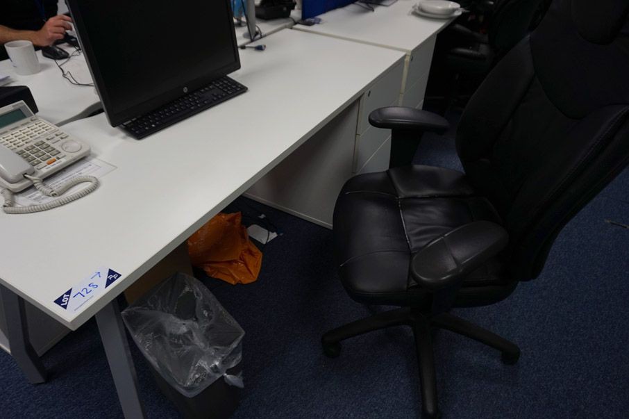 4x white 1600x600mm tables with 2x chairs, monitor...