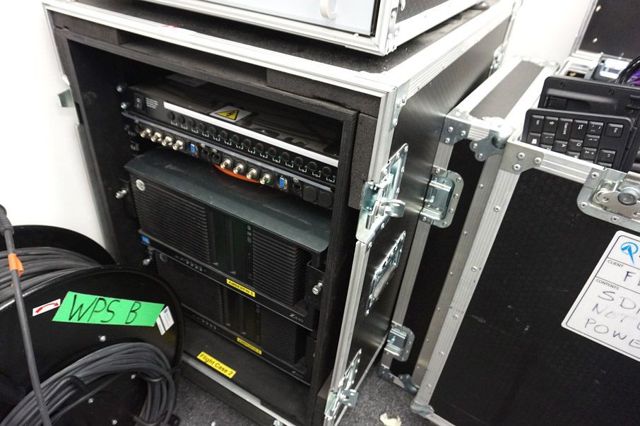 Mobile flight storage case with 2x HP Z840 work st...