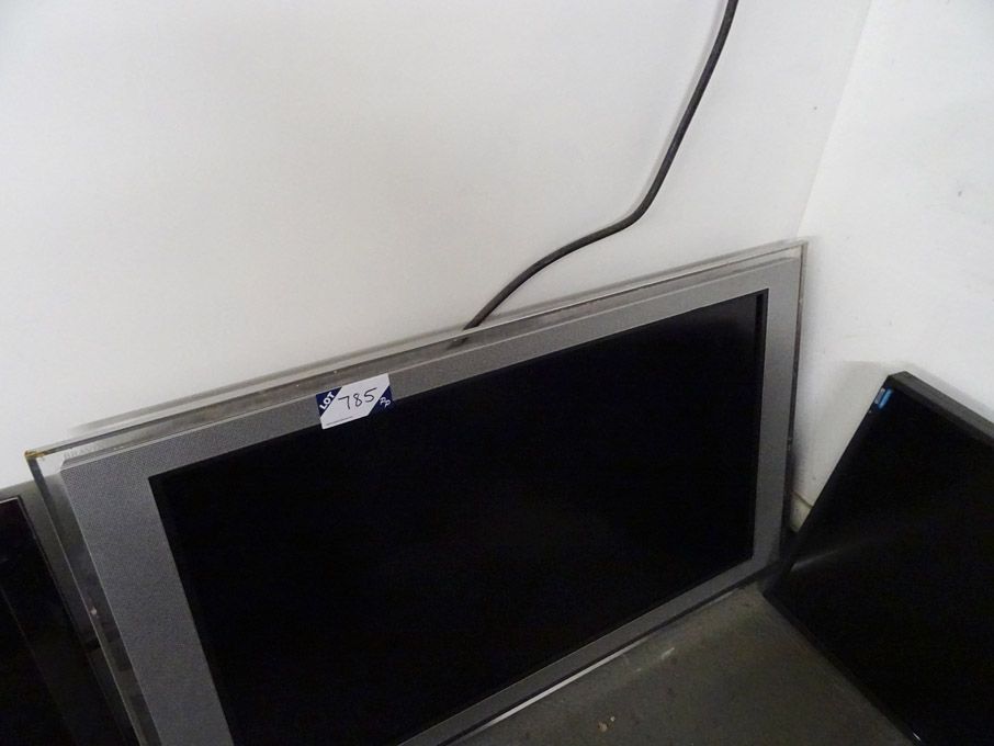 Sony KDL-46X2000 LCD colour TV