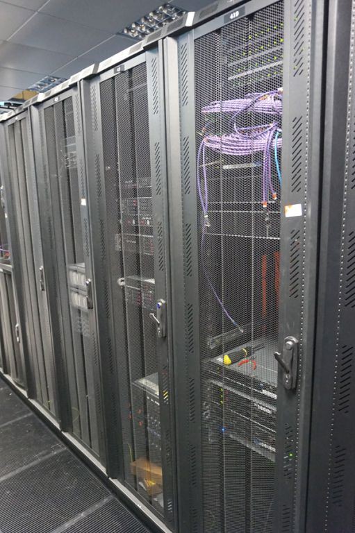 2x Cannon black open side server racks, 600x1100x2...