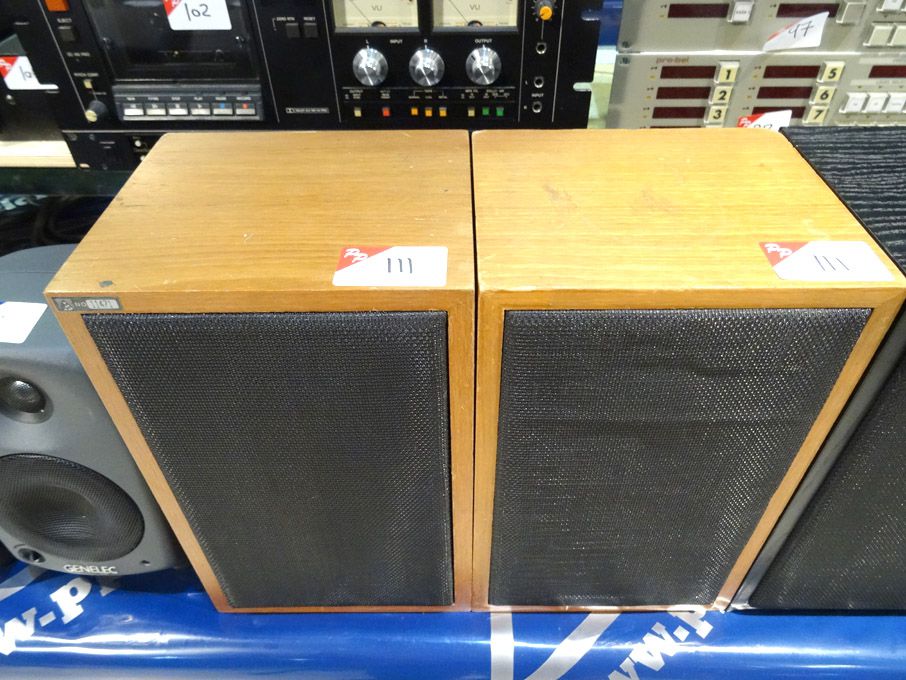 2x Spendor LS3 / 5A monitor loud speakers