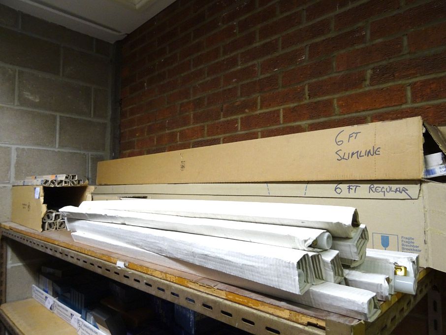 Qty various Sylvania etc fluorescent tubes inc: 4f...