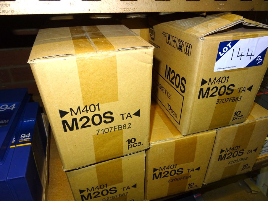 120x Fuji M401 video cassettes (unused)