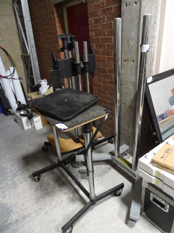 3x Unicol mobile TV stands