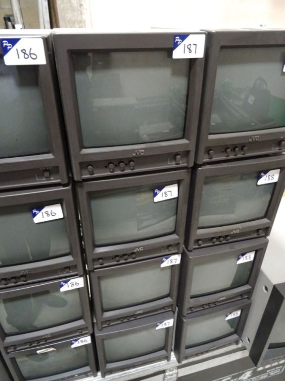 4x JVC TM-A10E-K CRT studio monitors