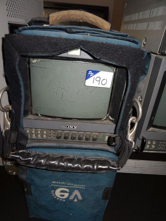 Sony PVM-9044QM CRT monitor in case