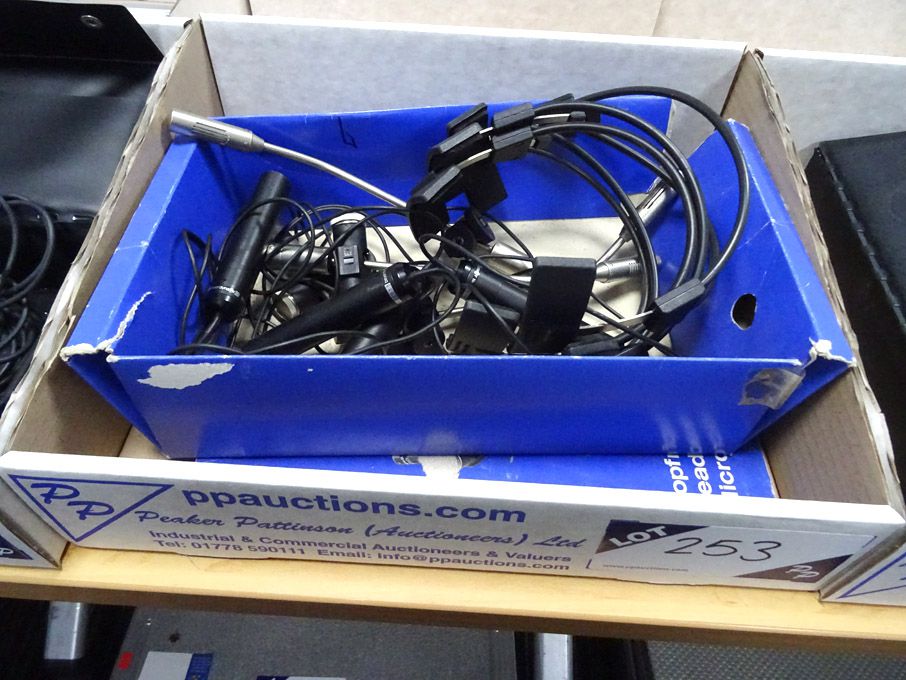 4x Beyer Dynamic MCE5.6 microphone with headsets