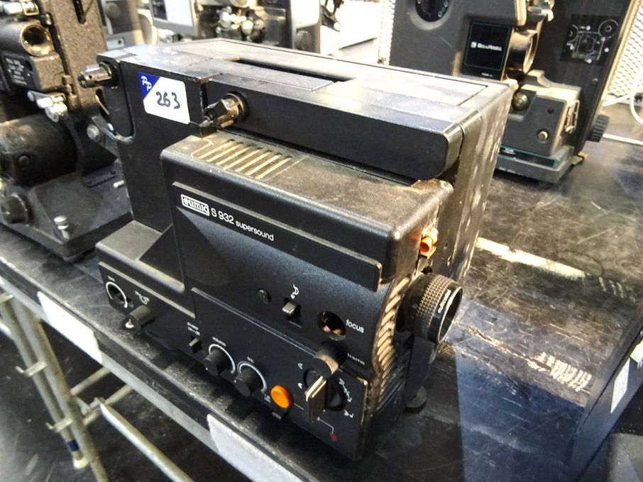 Eumig S932 Supersound film projector