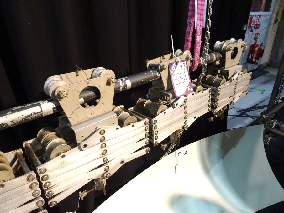 3x heavy duty manual pantographs
