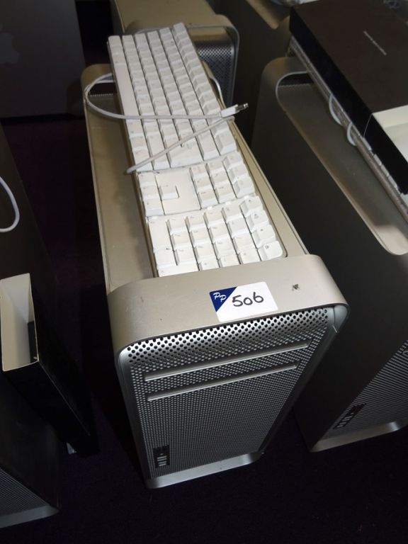 Apple Mac Pro base unit: 2x Intel Dual Core 2GHz X...