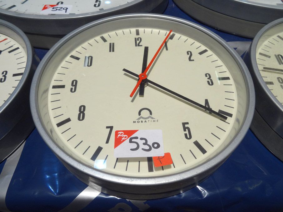 Mobatime analogue pulse studio clock