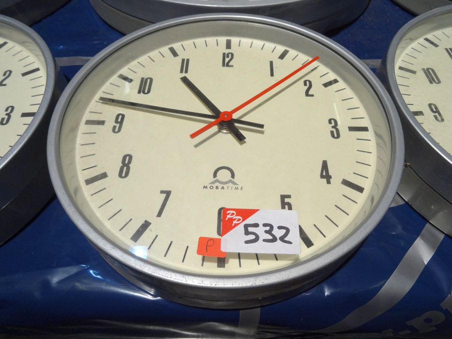 Mobatime analogue pulse studio clock