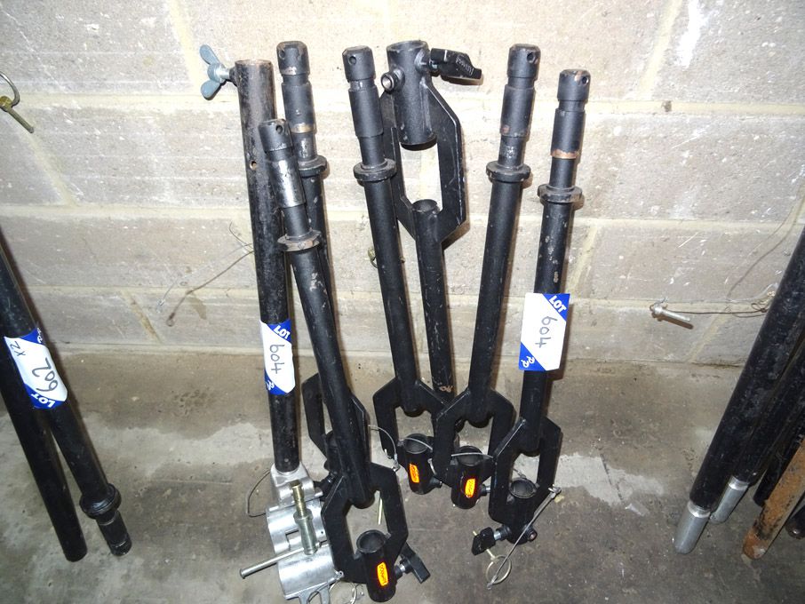 7x Doughty hangers
