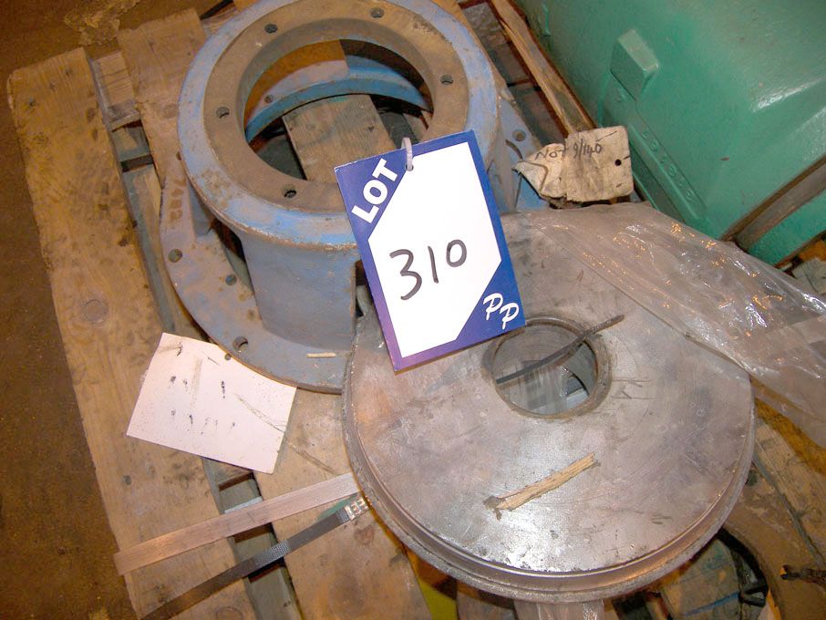 Pump head, Dist Lantern castings etc on pallet