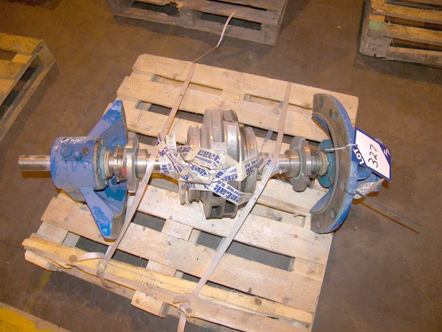 Ahlstrom ZPP10-250 pump shaft on pallet