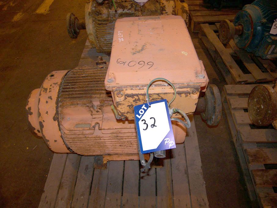 Brook Hansen AC motor, 75kW @ 1475rpm