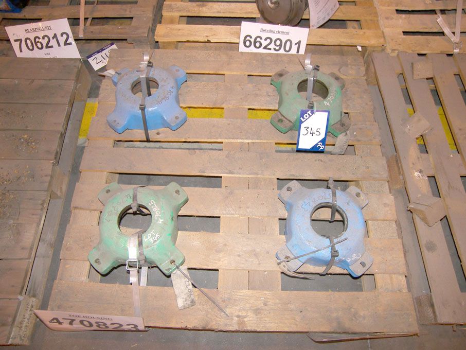 Pair Beloit top & bottom housings on pallet