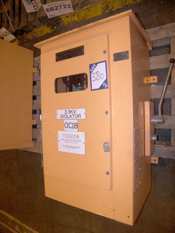 Baldwin & Francis 3.3kv isolator, 50kA