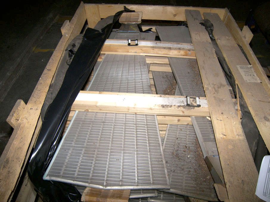 10x 1400mm long disc sectors in wooden case