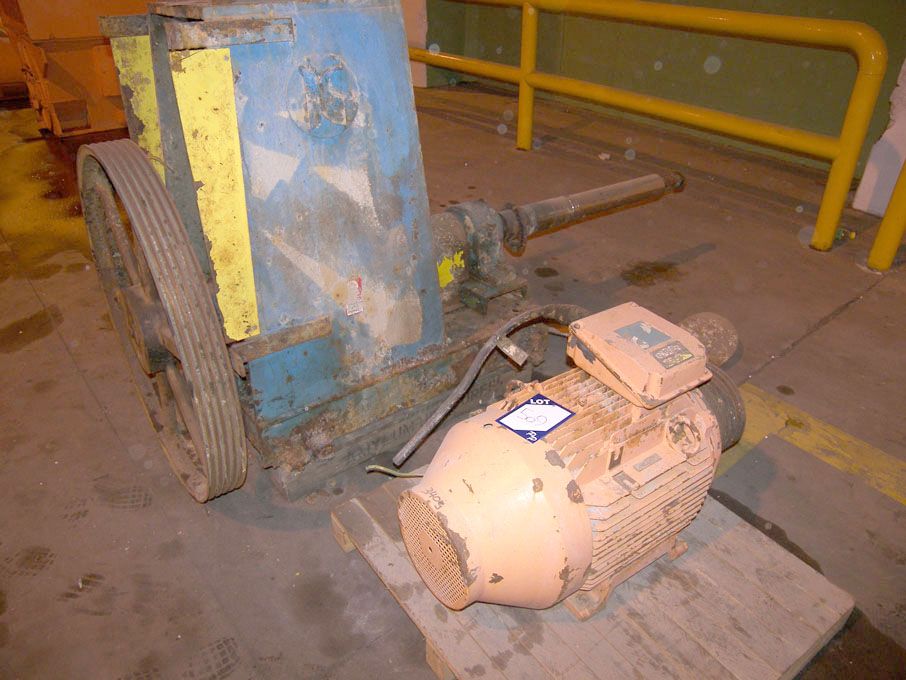 BG 2M61 motor driven blend chest agitator, 30kW mo...