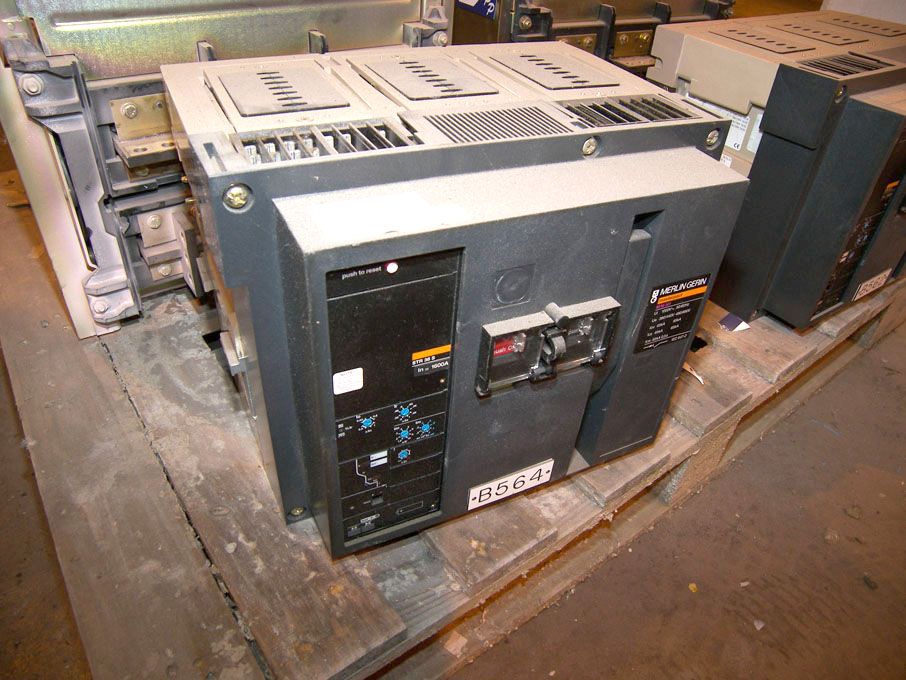 Merlin Gerin Masterpact M16H1 mains panel, 1000v,...