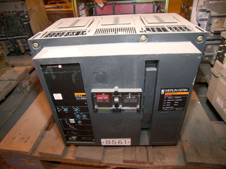 Merlin Gerin Masterpact M16H1 mains panel, 1000v,...