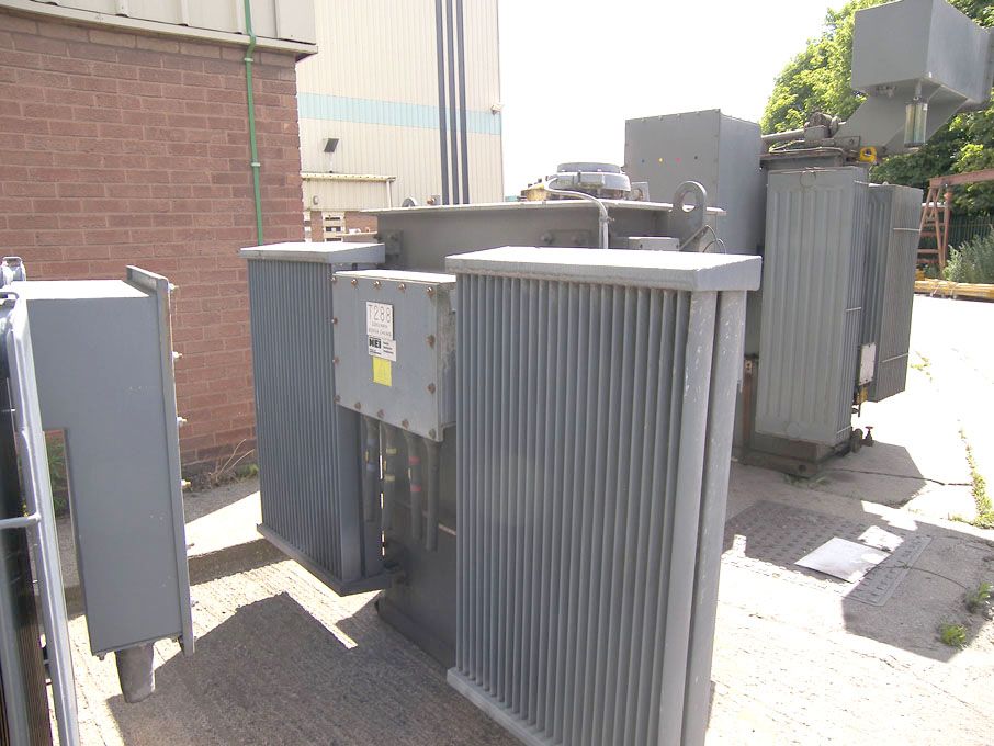 NEI 600kva transformer, HV= 3300v, 104.97A, LV= 44...