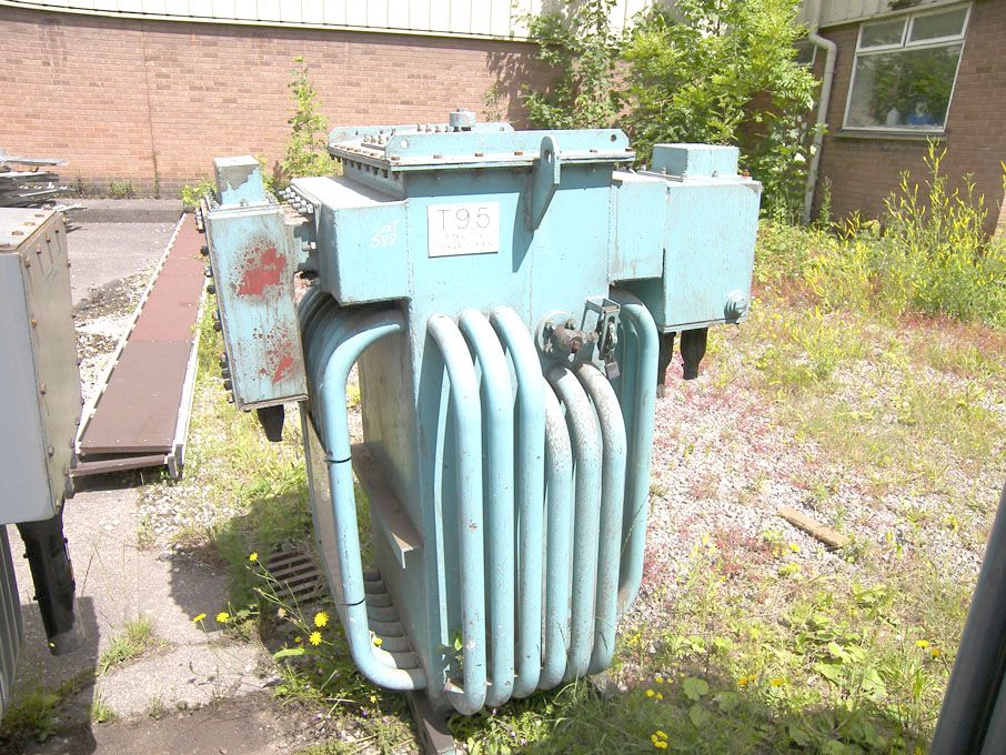 London 100kva transformer, HV= 3300v, 30.3A, LV= 1...