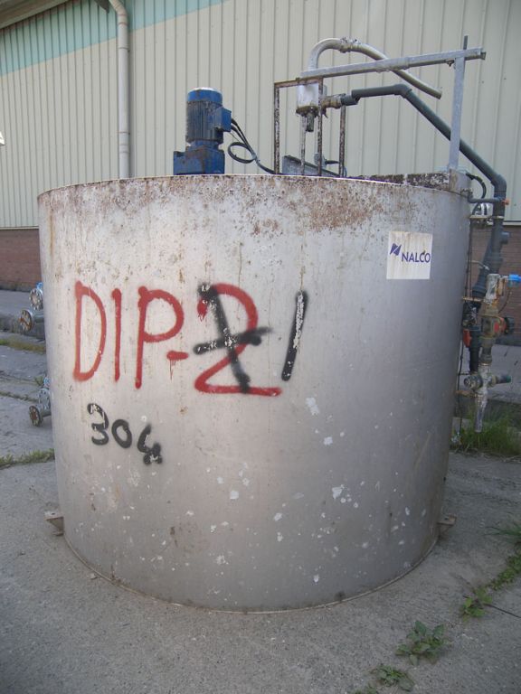 2600mm dia x 2000mm high s/s 316 tank