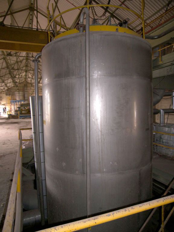 Normand & Thomson s/s 316 tank with multi blade ag...
