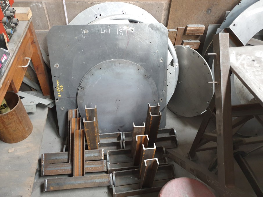 Qty various steel, aluminium off cuts, fixtures et...