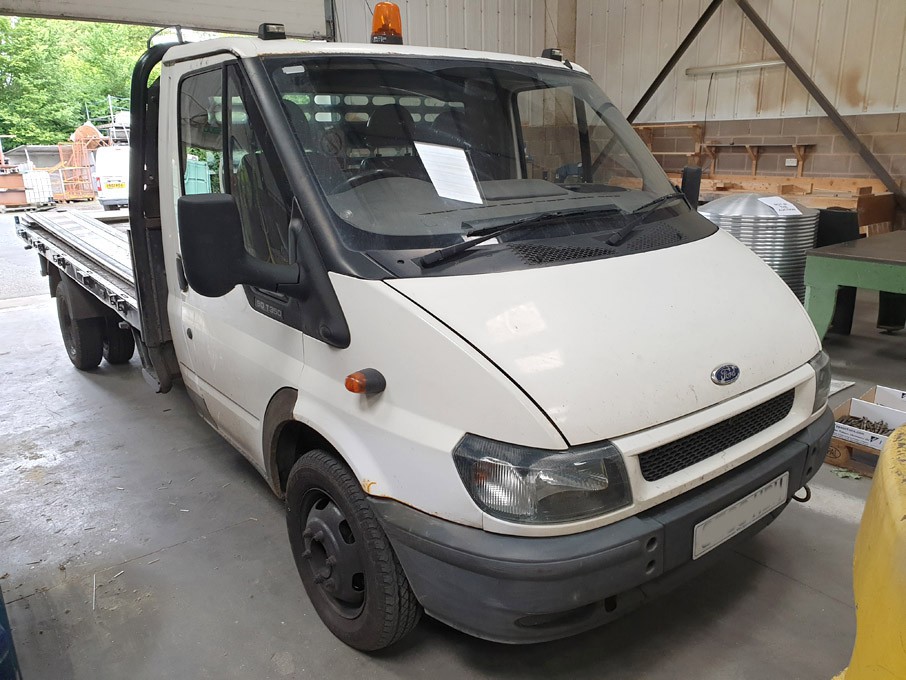 Ford 90T350 flatbed transit van, 06 Reg, 199,537 m...