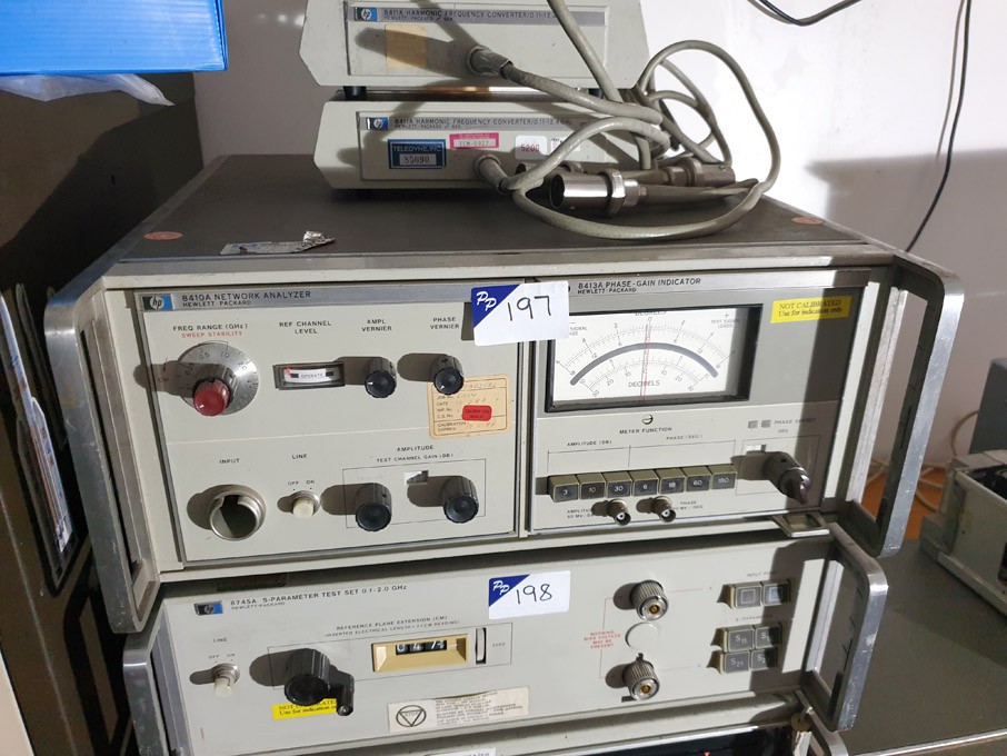 HP 8410A network analyser, HP 8413A phase gain ind...